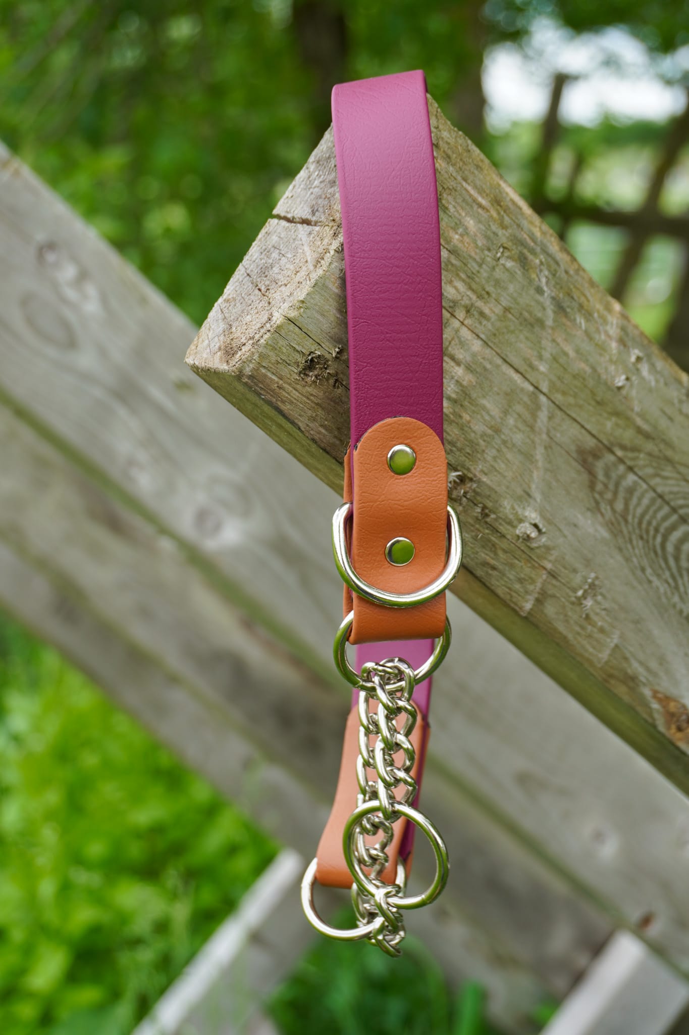 Fitted Two Tone Martingale Collar